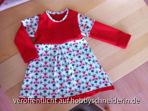 Kleidchen fürs Patenkind nach Schnabelinas Bodykleidchen (ohne Bodyunterteil)