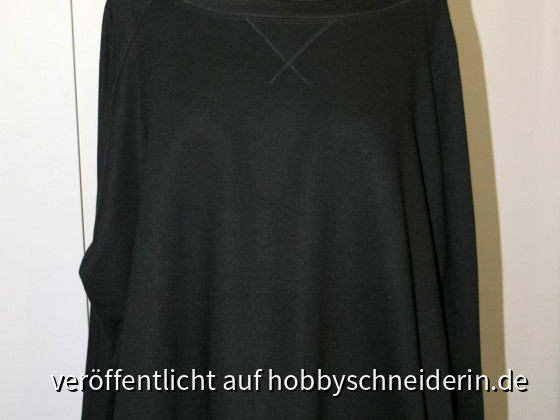 Oversize-Sweatshirt Burda 06/14, Modell 114Halsausschnittbündchen aus Seidensatin. (Bündchenware ummantelt von Seidensatin mit hohem Elasthan-Anteil).
