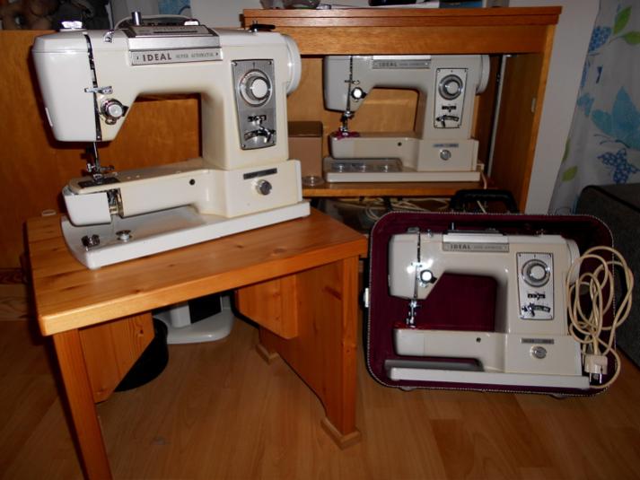 Treffen der Altertümchen - drei Ideal Super Automatik 785 beim Plaudern aus dem Nähkästen;links eine Maschine, die verschenkt wird, im Schrank die "Anni", rechts Nähmäuschens Oldie