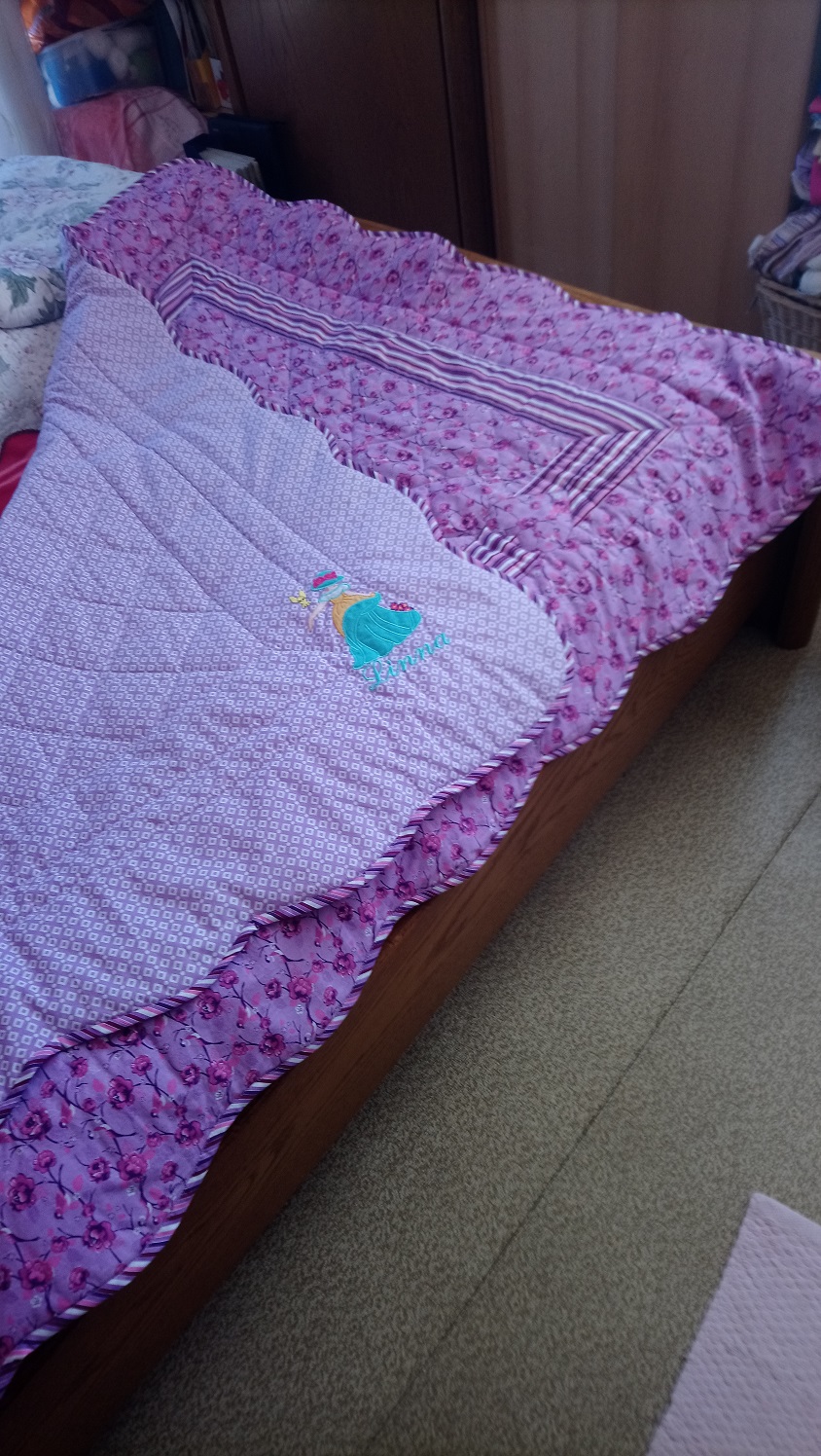 einfache Quiltdecke für Enkelmädchen Linna