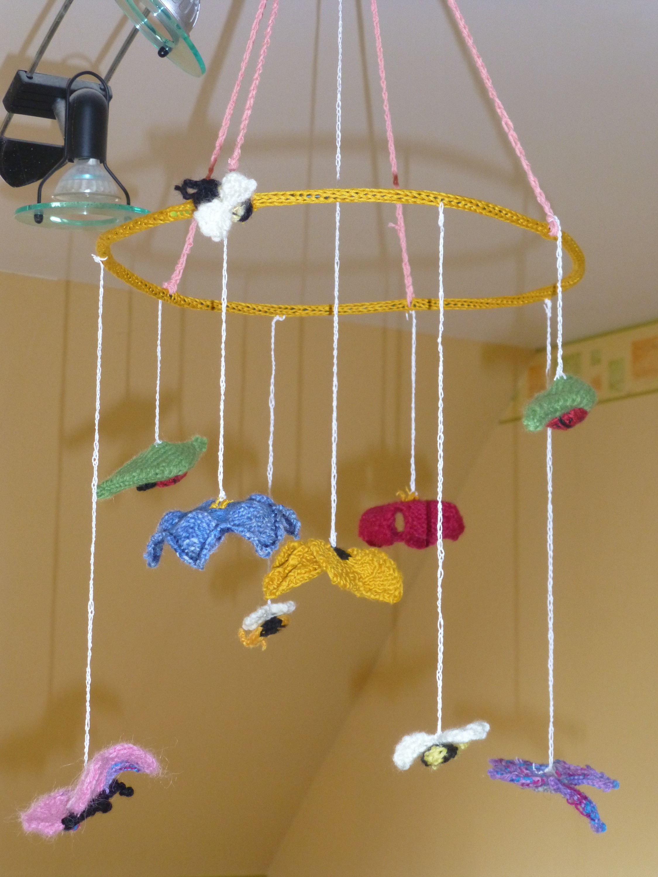 Babymobilé von der Seite