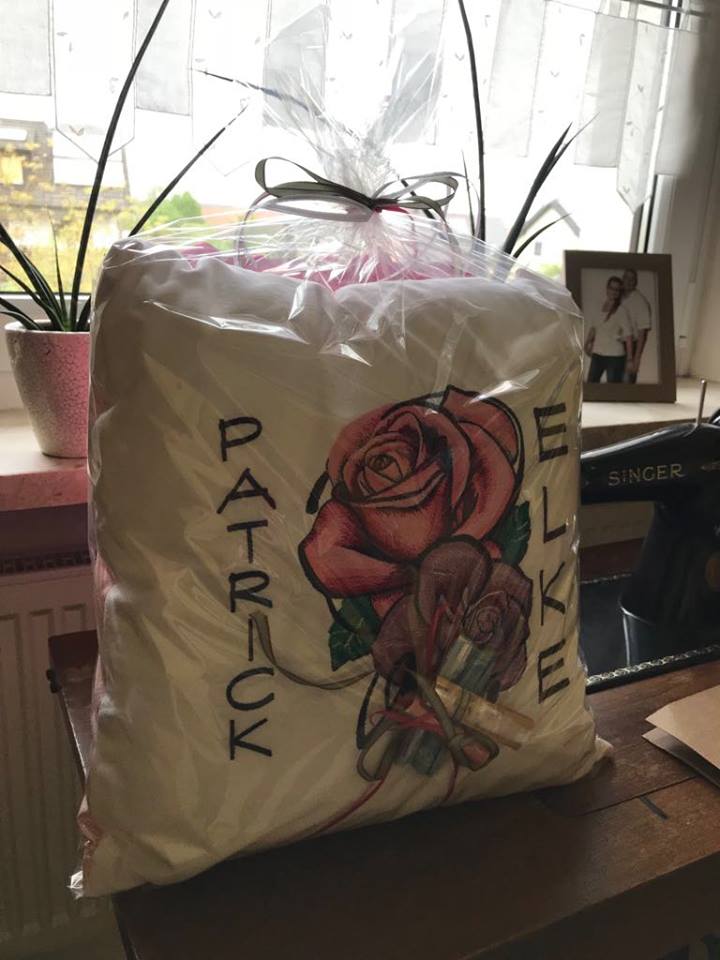 Kissen als Geschenk zur Hochzeit