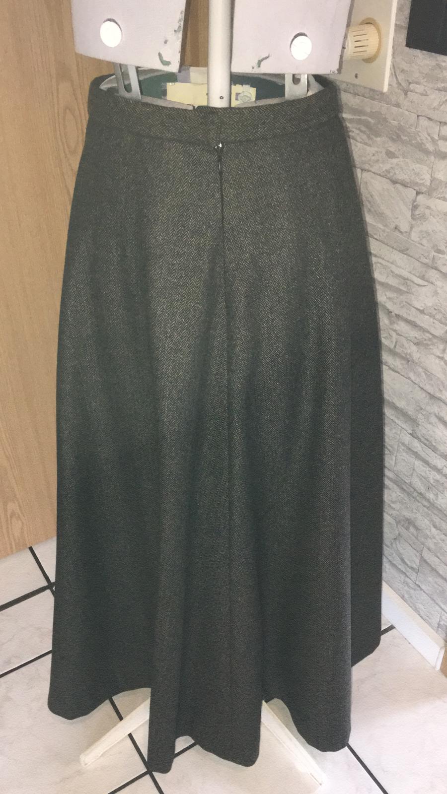 Butterick 6608 Rock Rückansicht