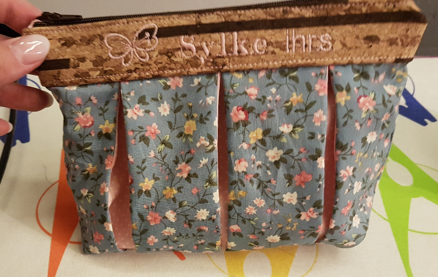 Kosmetiktasche Blume