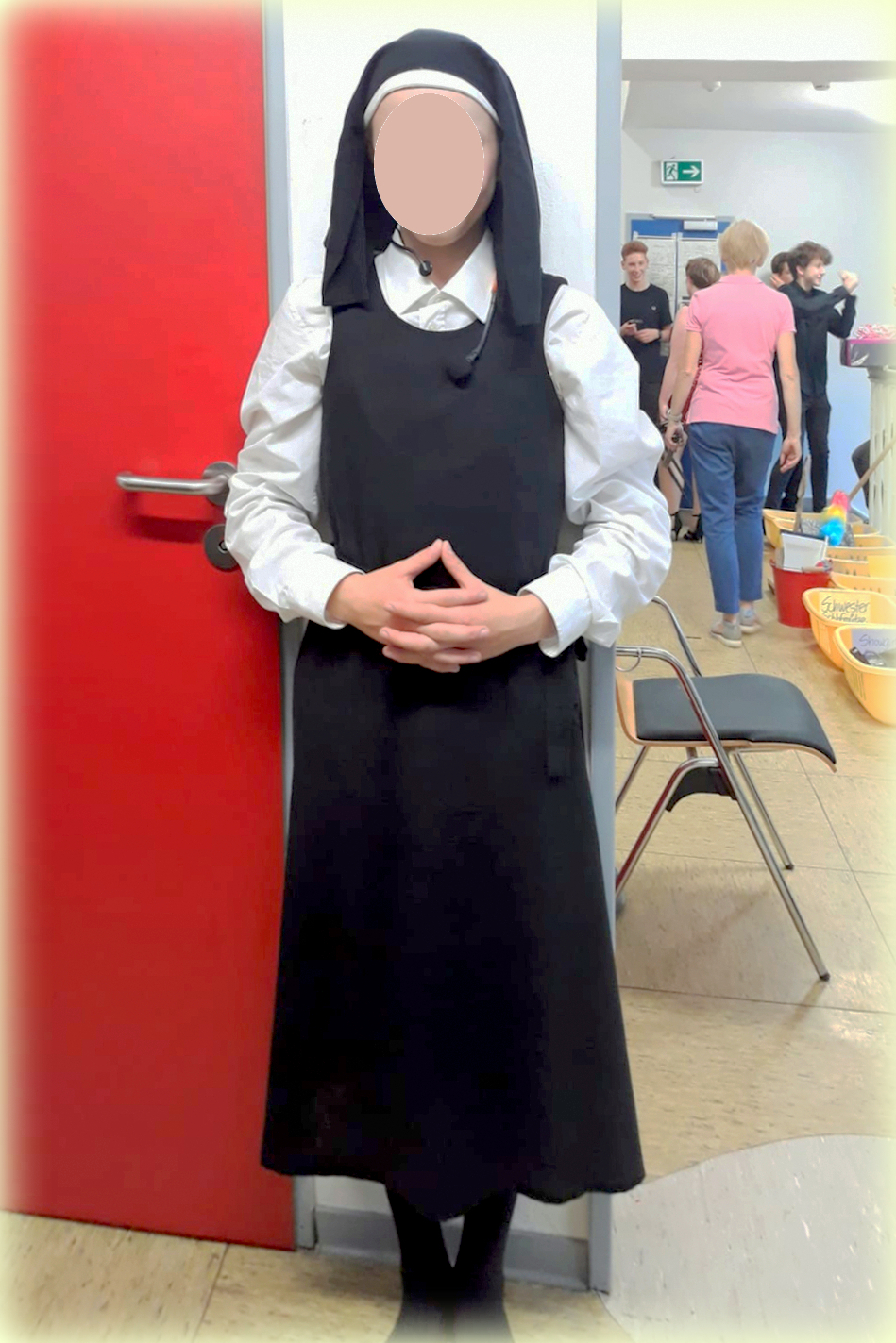 Kleid und Schleier für Schwester Mary Robert in sister act