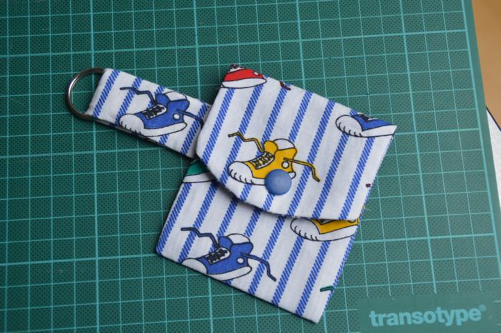 Mini-Zaubertäschchen mit Schlüsselring