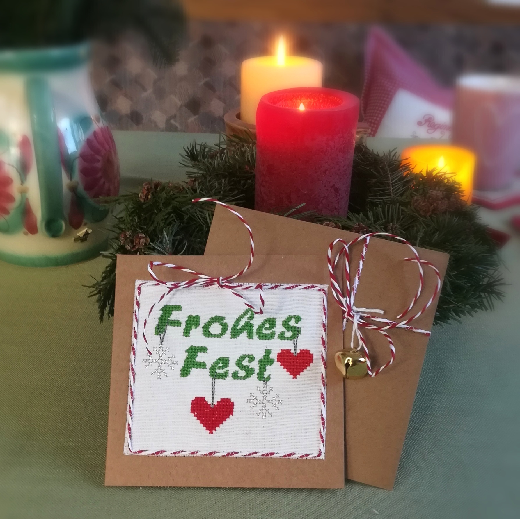 Frohes Fest Weihnachtskarte gestickt