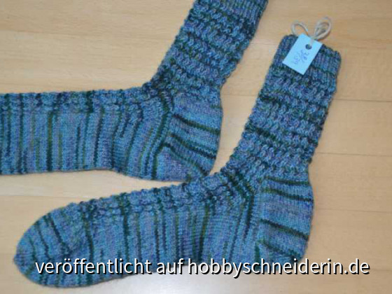 Socken mit Wellenlinie Gr 38-39