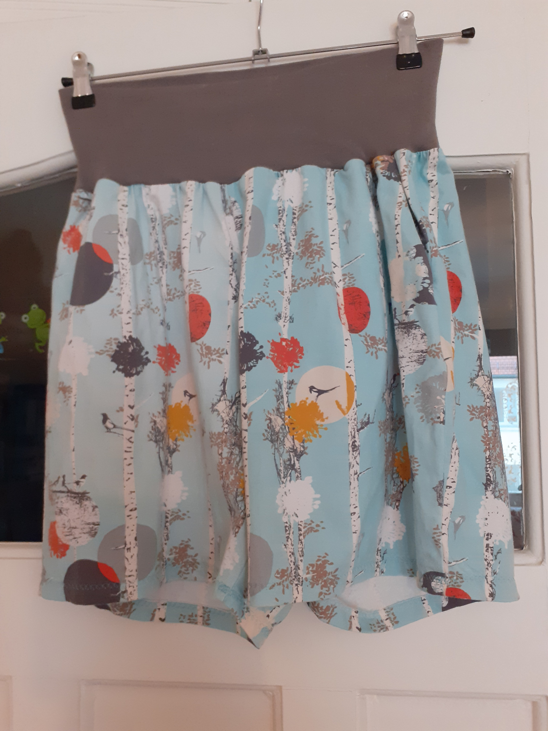 Nachthemd und Shorts