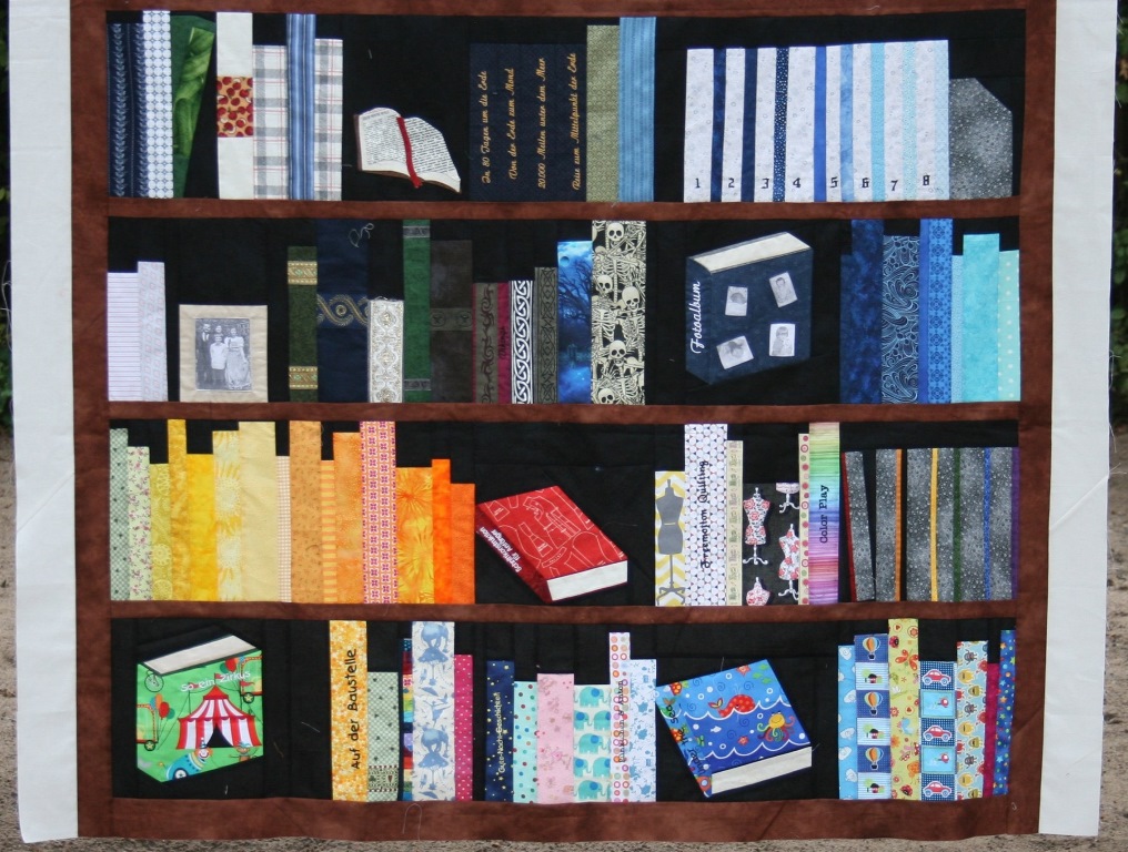 Detailbild Bücherregalquilt untere Hälfte