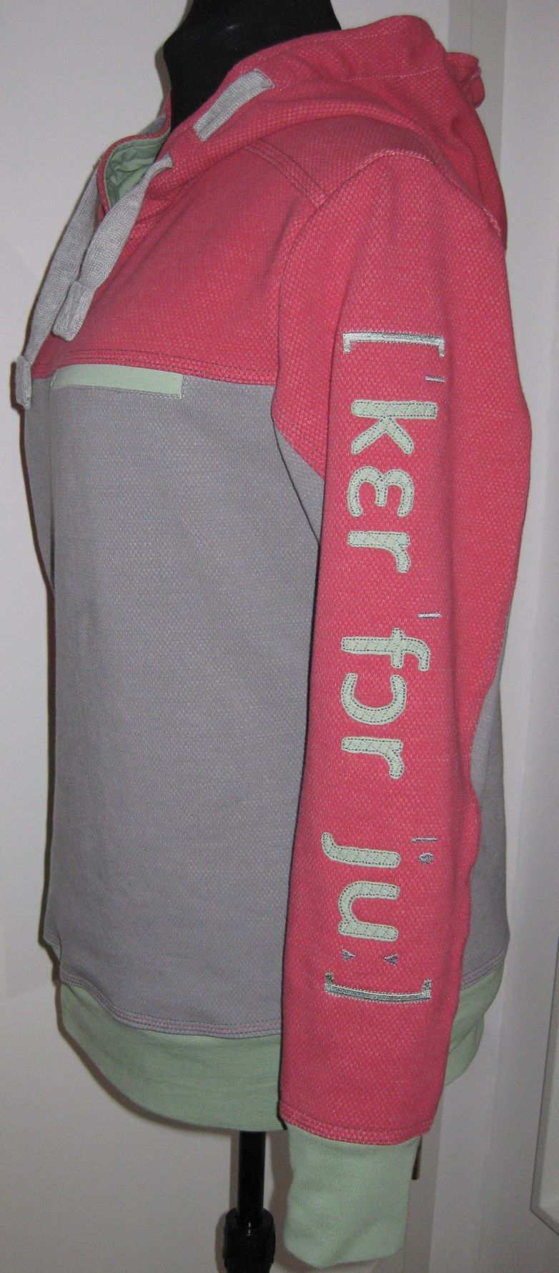 Hoodie Emilea von Schnittmuster Berlin - perfekt für kalte Tage