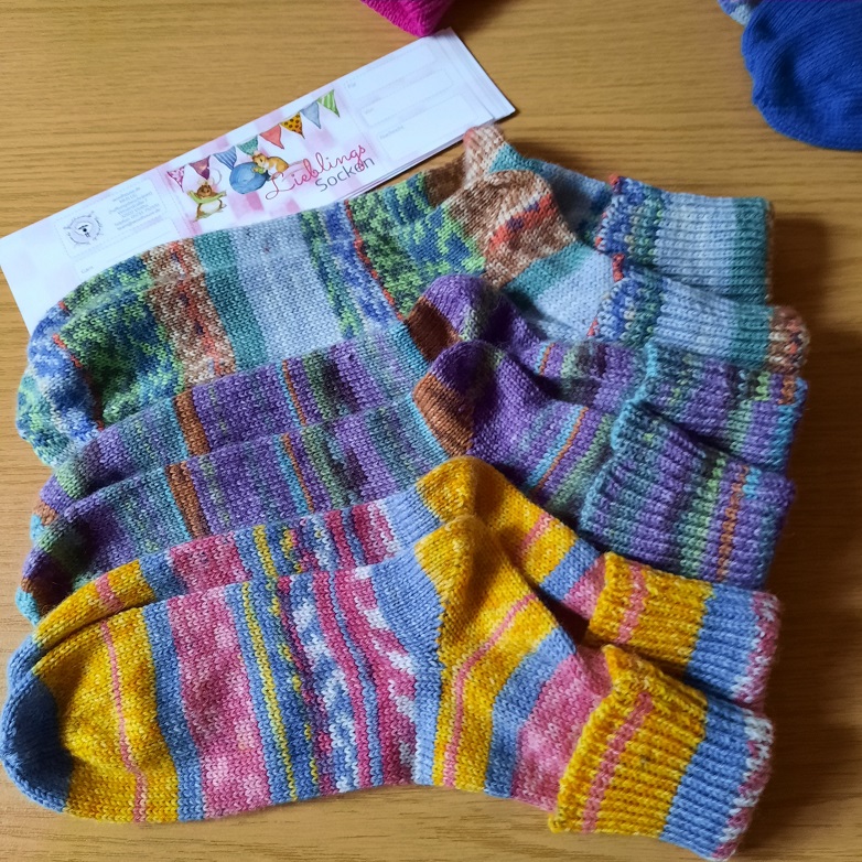 Socken für meine Rosenfreundinnen