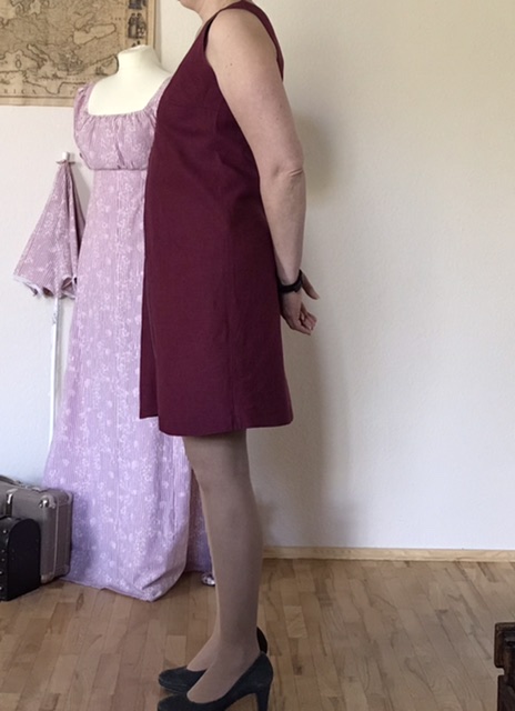 E11 - Schwingendes Leinenkleid seite - Ceri