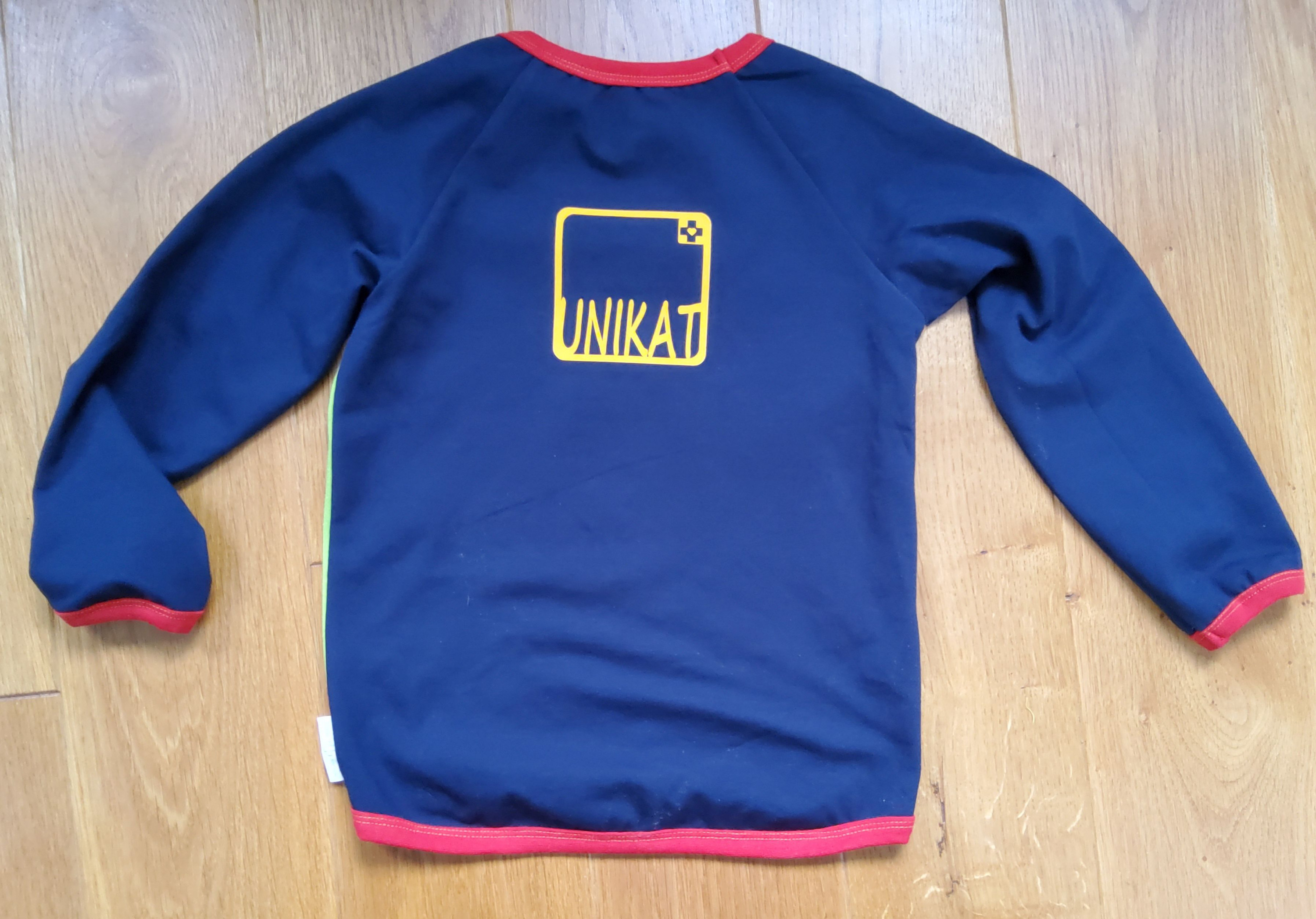 2 T-Shirts passend zum Jogginganzug für die Nichte