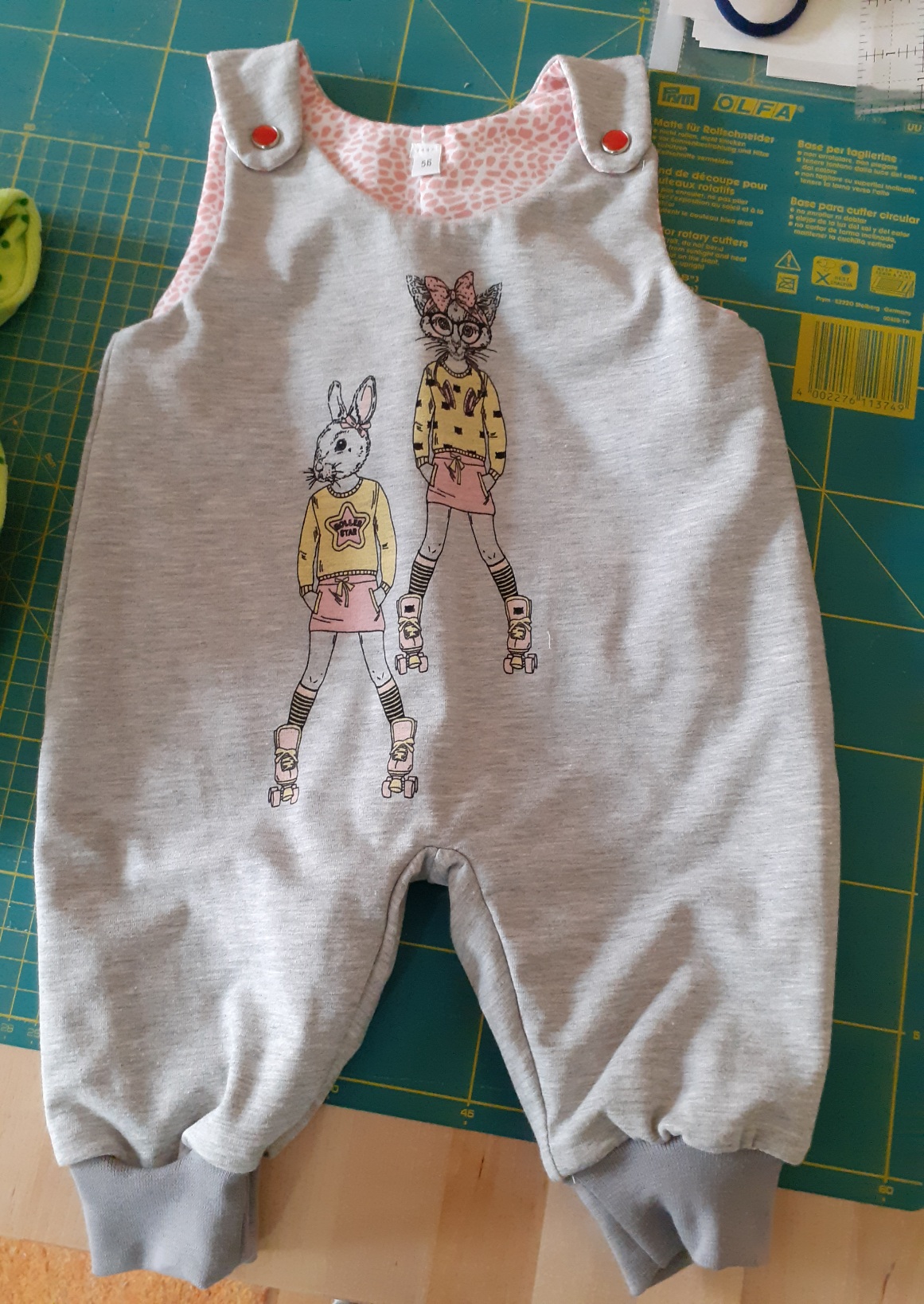 Babykleidung für Babybags/ Ukraine