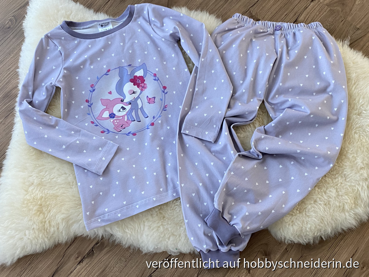 Schlafanzug Kitz lila in Gr 134