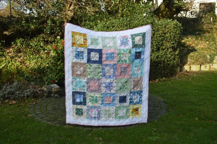 Bunter Quilt als Sommergruß