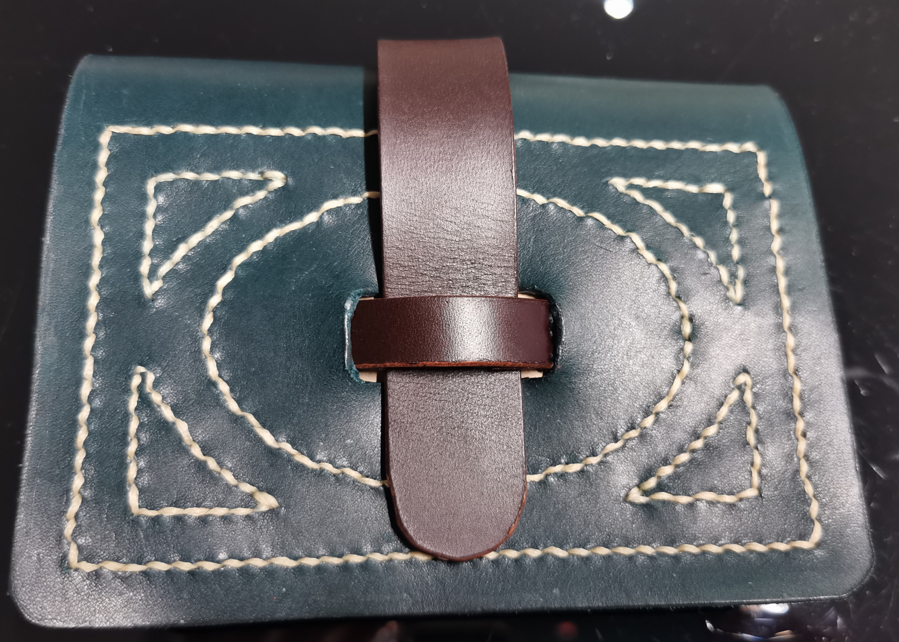 Camouflage Bag / Echtlederhandtasche in Buchform