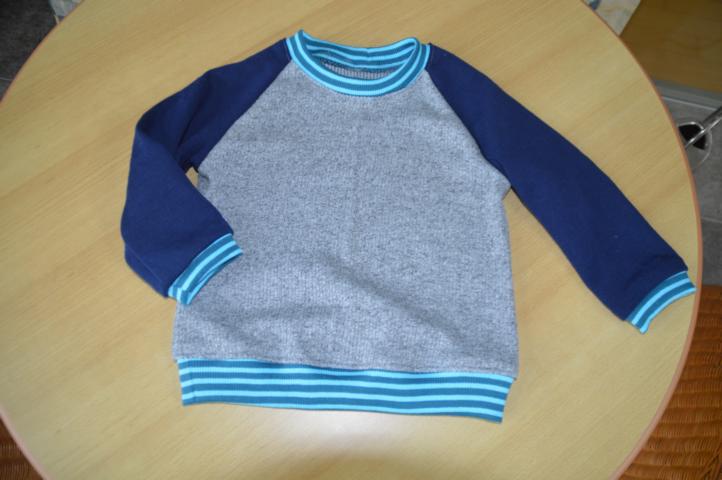 Raglanpulli UWYH