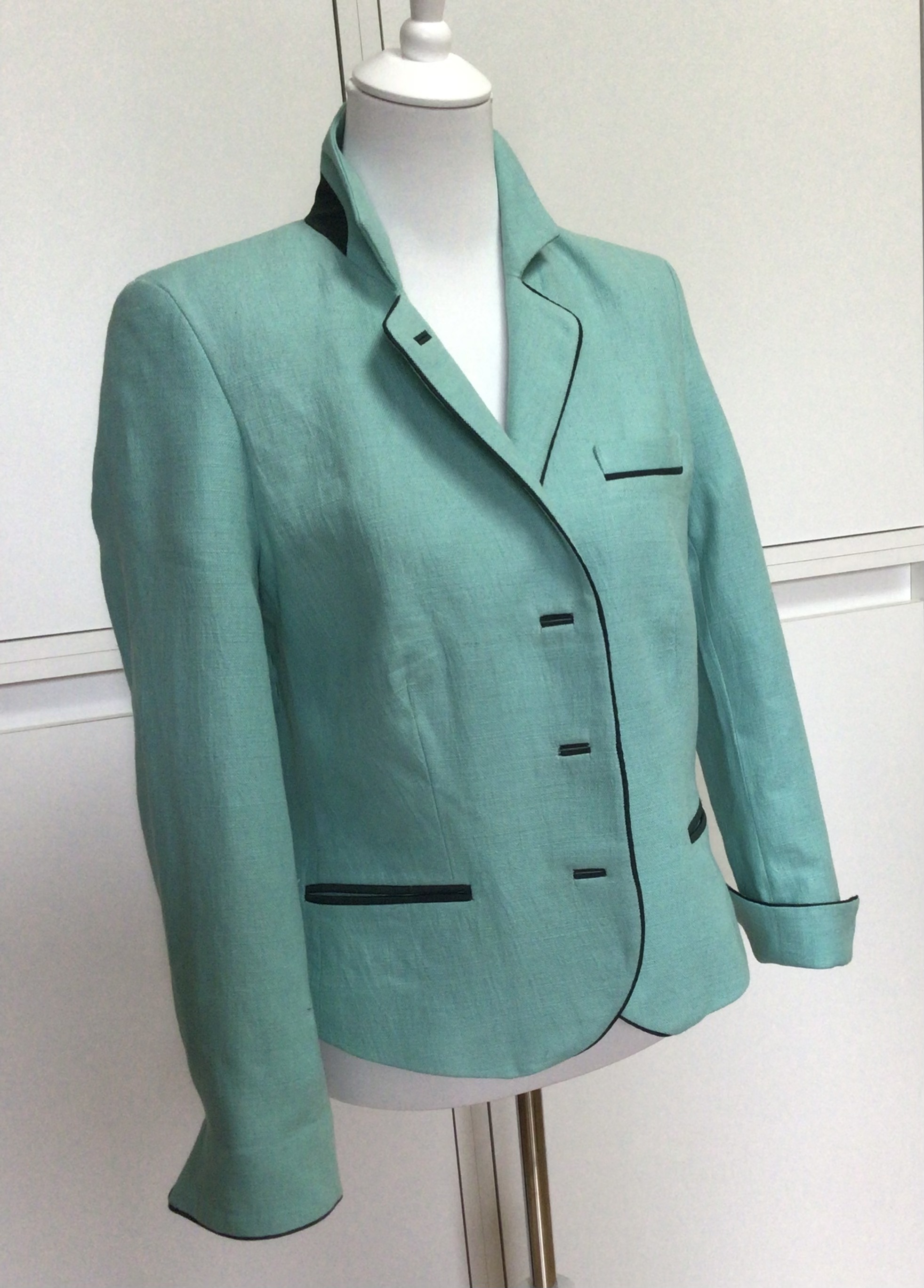 35. Italy Sportive Jacke mit Paspolierung