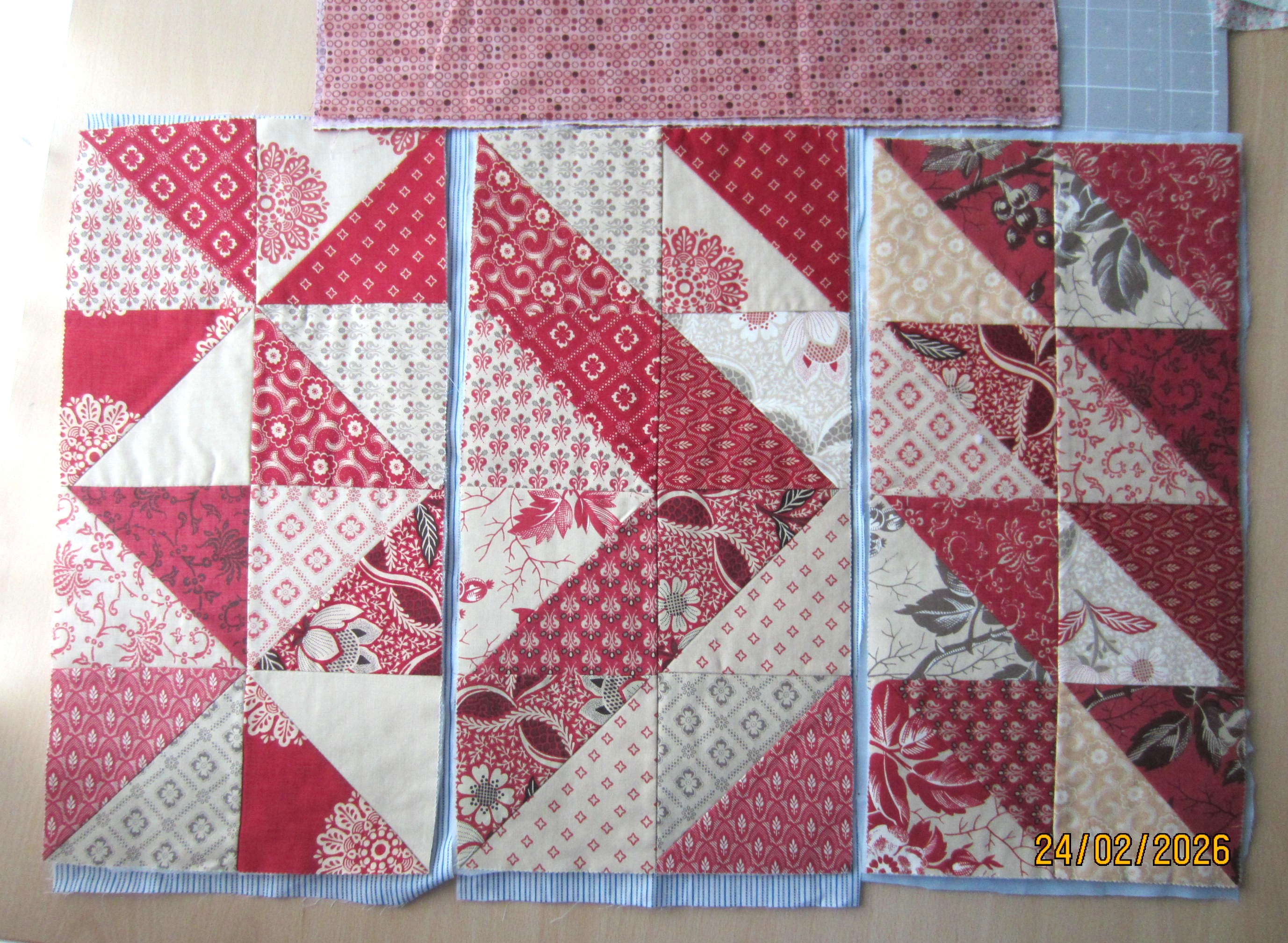 Neue Nackenkissen für die Couch