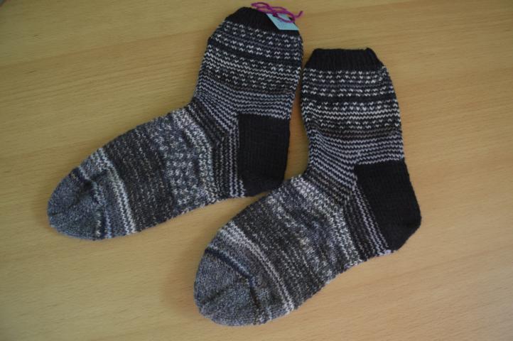 Grau-Schwarze GumGums