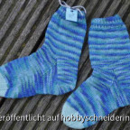 Kindersocken in Blautönen