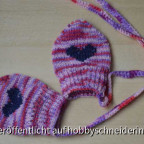 Babyhandschuhe mit Herzchen