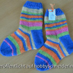 Buntgestreifte Kindersocken