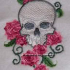 Skull mit Rosen