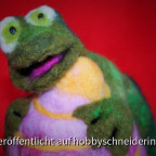 Trockenfilzen mit dem Addi quick.Ein Frosch,