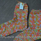 Frühlingsbunte Kindersocken