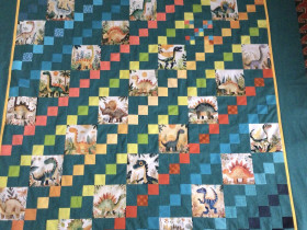 Dinosaurier-Quilt das Top ist fertig