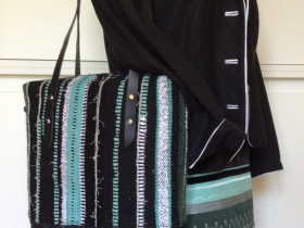 Tasche aus selbst gewebtem Stoff