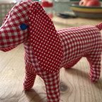 Dackel aus der Stickmaschine (ITH)