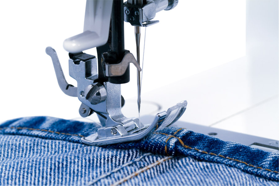 Juki HZL-K65 Jeans nähen