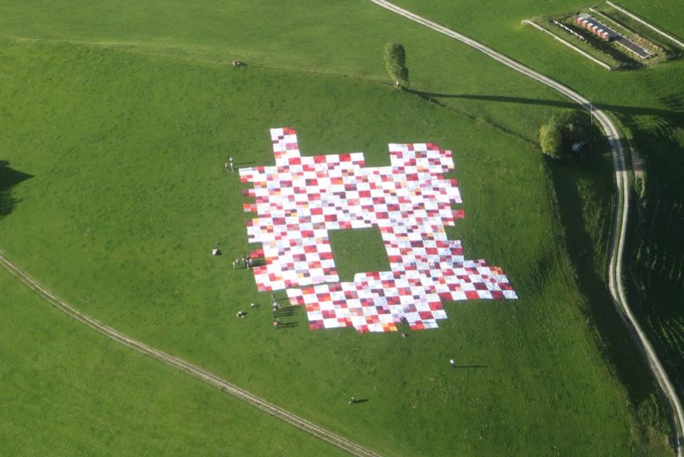 Bernina BIGNIK weltgrößtes Picknicktuch