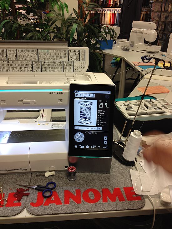 Janome MC Horizon 15000 iPad App